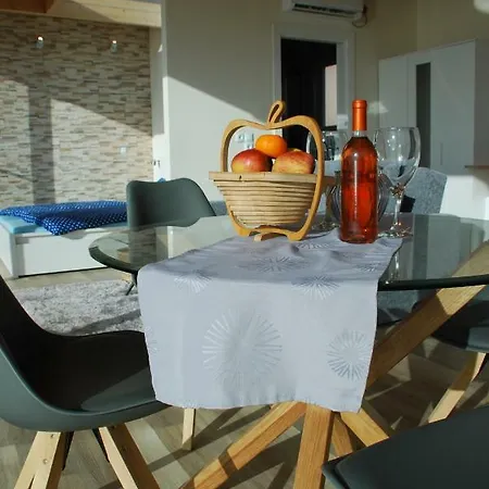 Sundowner Stephanico Apartment *